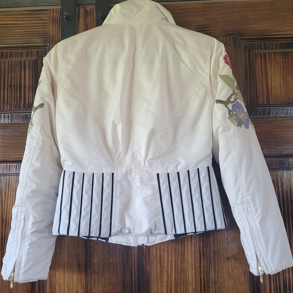 Obermeyer ski jacket - Picture 2 of 5